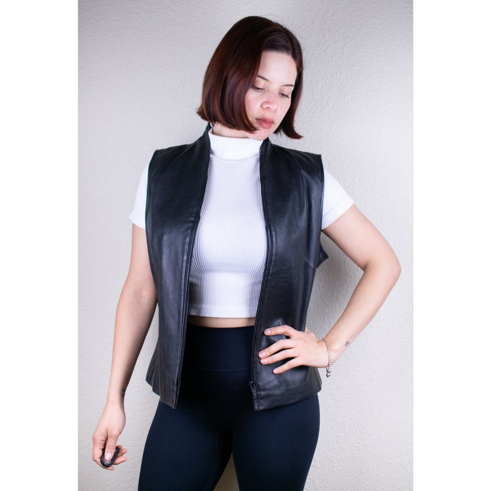 Women's Mixit Genuine Leather Zip Front Collarless Vest Lined (size L)